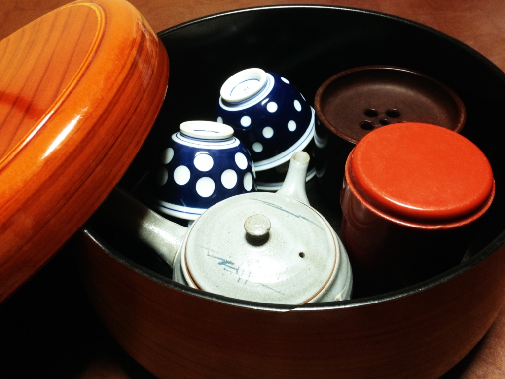 Japanese tea set container